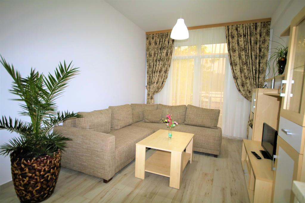 Aby Sunrise Hotel Orsova Exterior photo